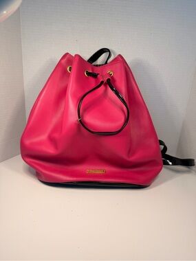 Juicy Couture Hot Pink Drawstring Backpack with Gold Hardware Juicy Couture Hot Pink and Black Drawstring Backpack Handbag  main image 4